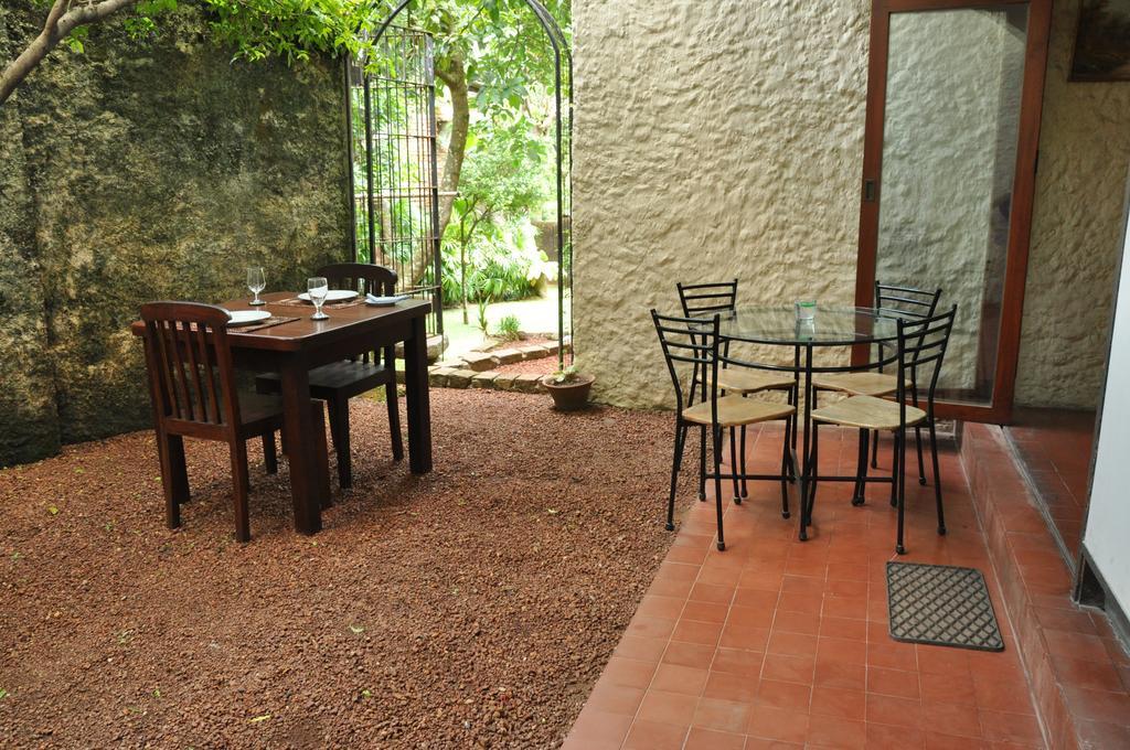 Bangalawa Bed & Breakfast Nawala Exterior foto